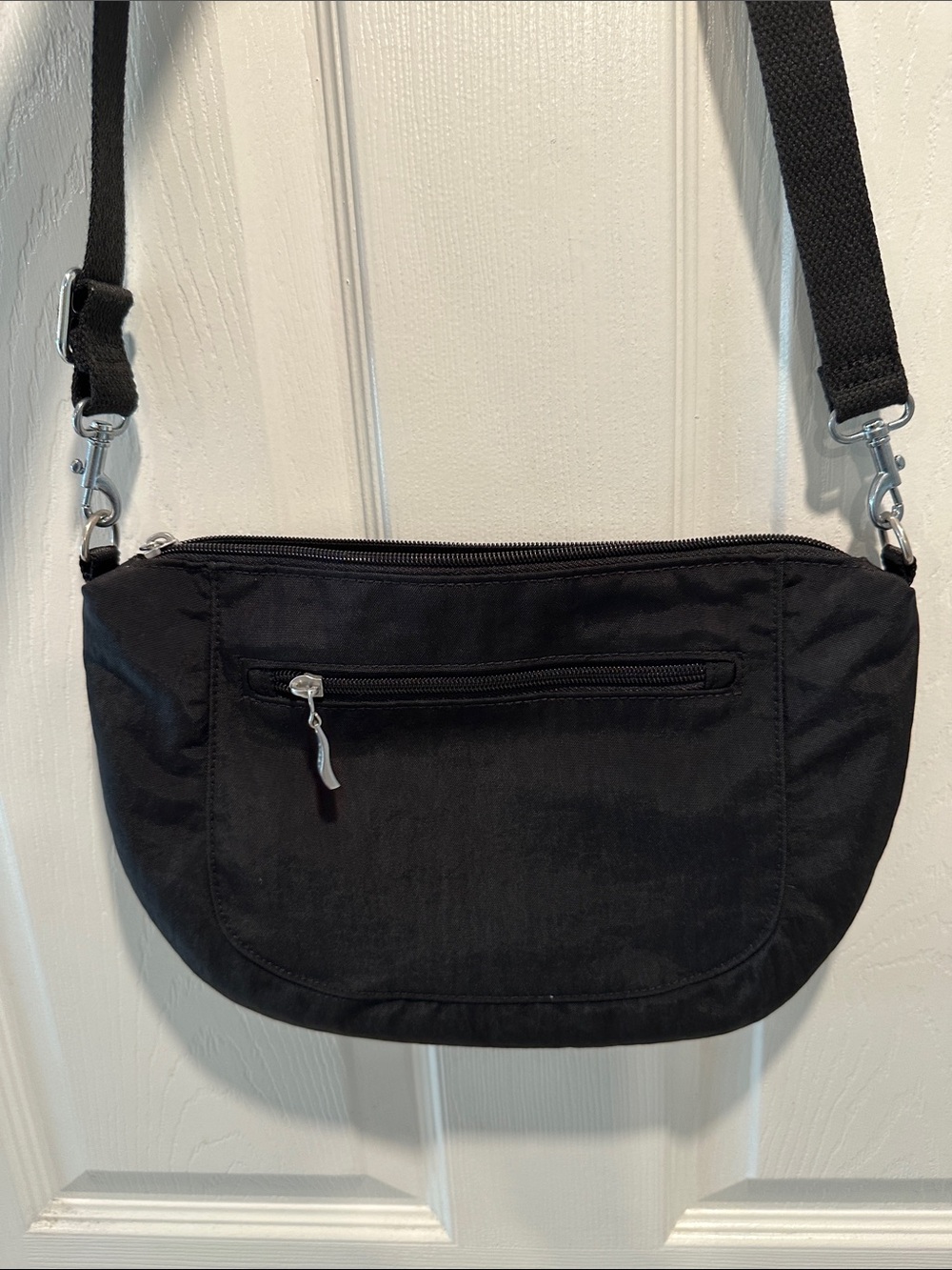 Baggallini Black Nylon Crossbody Bag - Picture 6 of 11